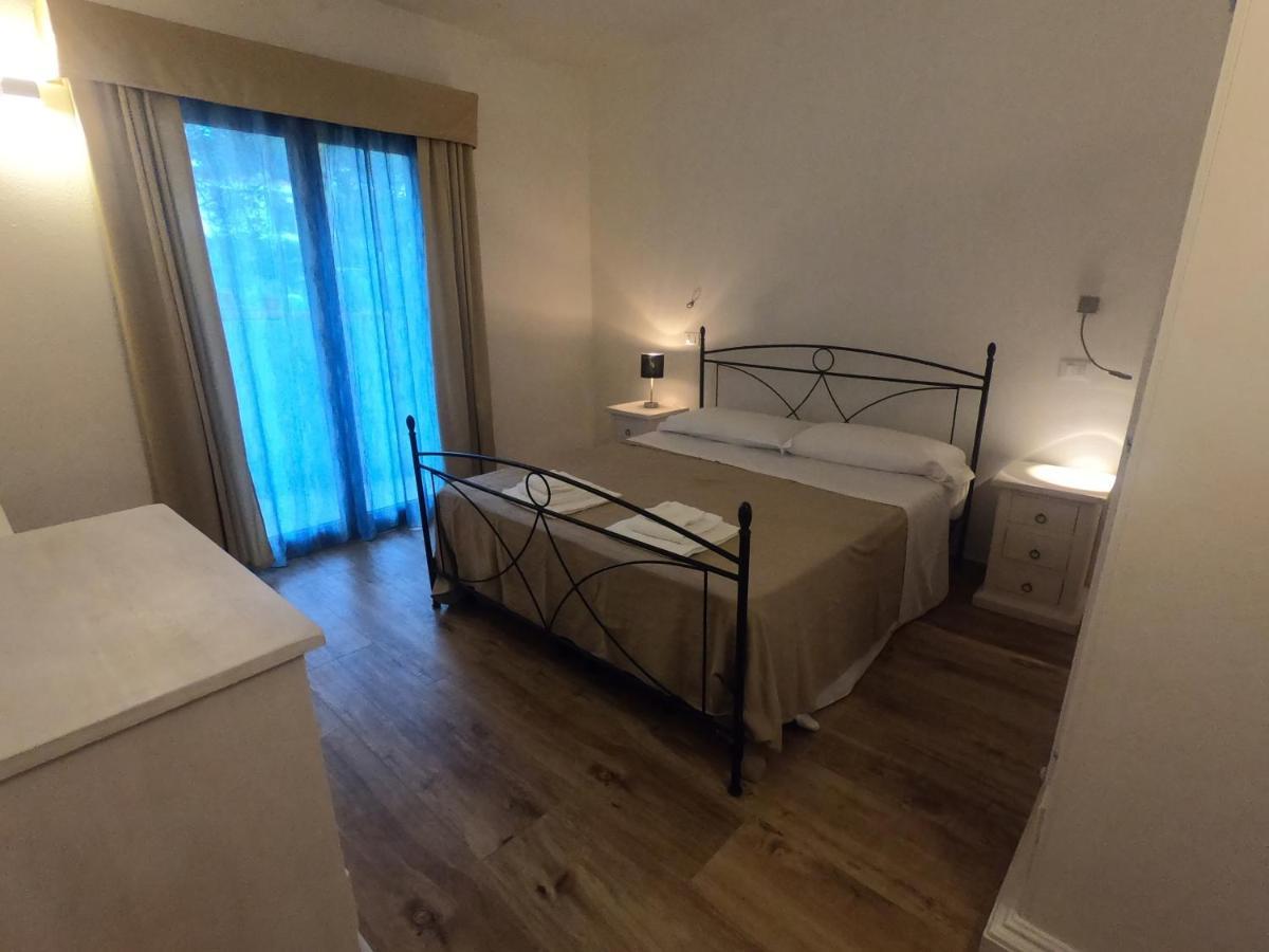 Villa La Conchiglia Rooms Кала-Либеротто Экстерьер фото