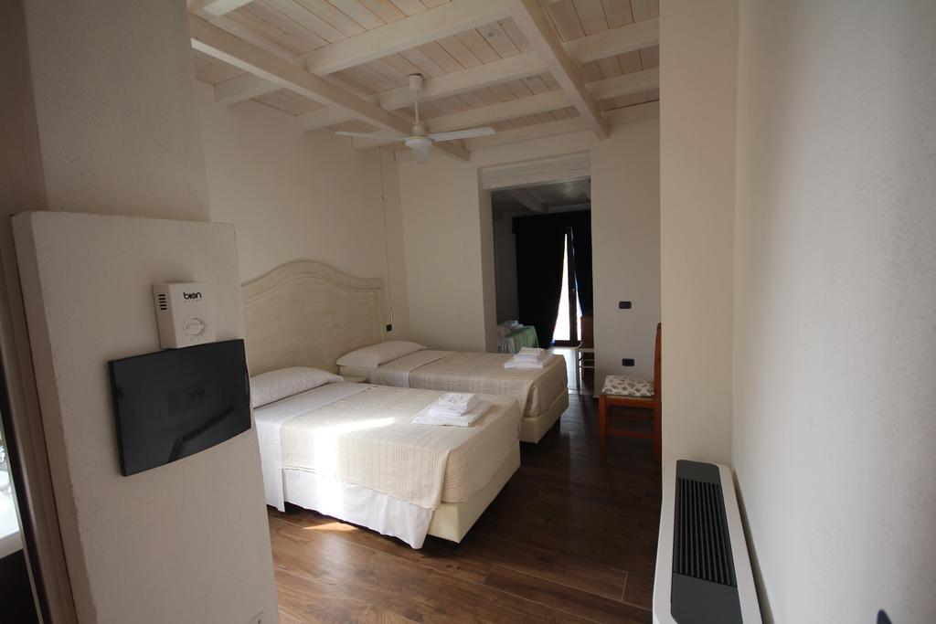 Villa La Conchiglia Rooms Кала-Либеротто Экстерьер фото